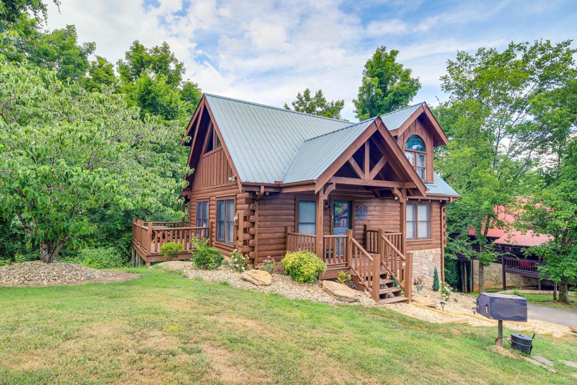 Pigeon Forge Cabin Premier Location And Hot Tub Extérieur photo