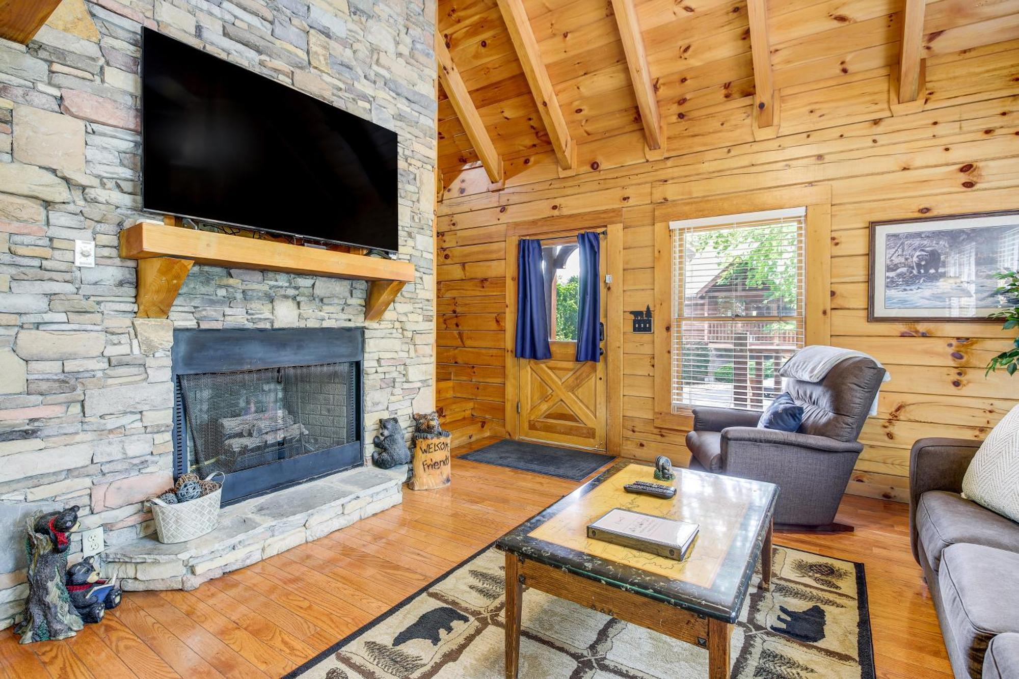 Pigeon Forge Cabin Premier Location And Hot Tub Extérieur photo