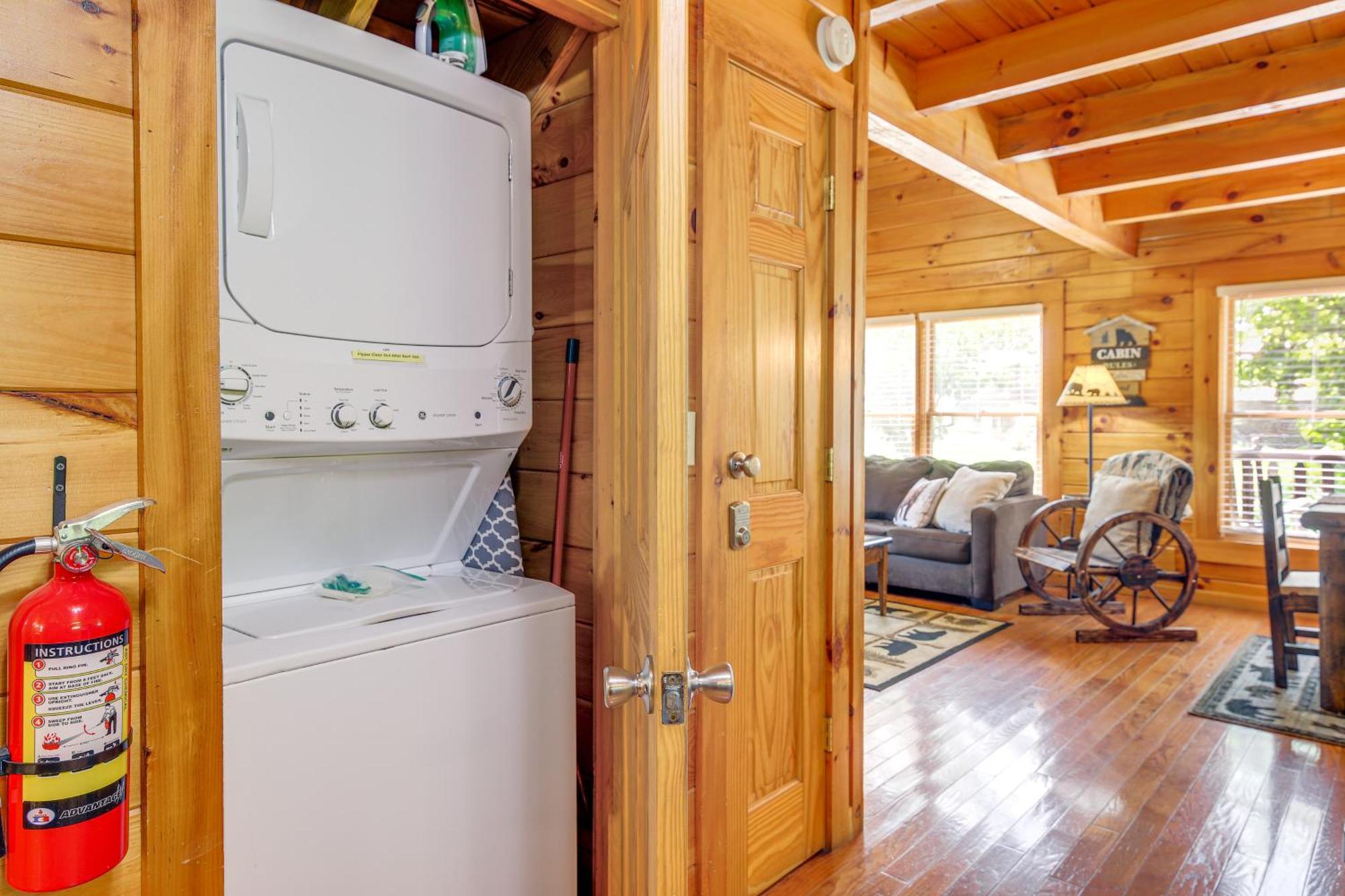 Pigeon Forge Cabin Premier Location And Hot Tub Extérieur photo