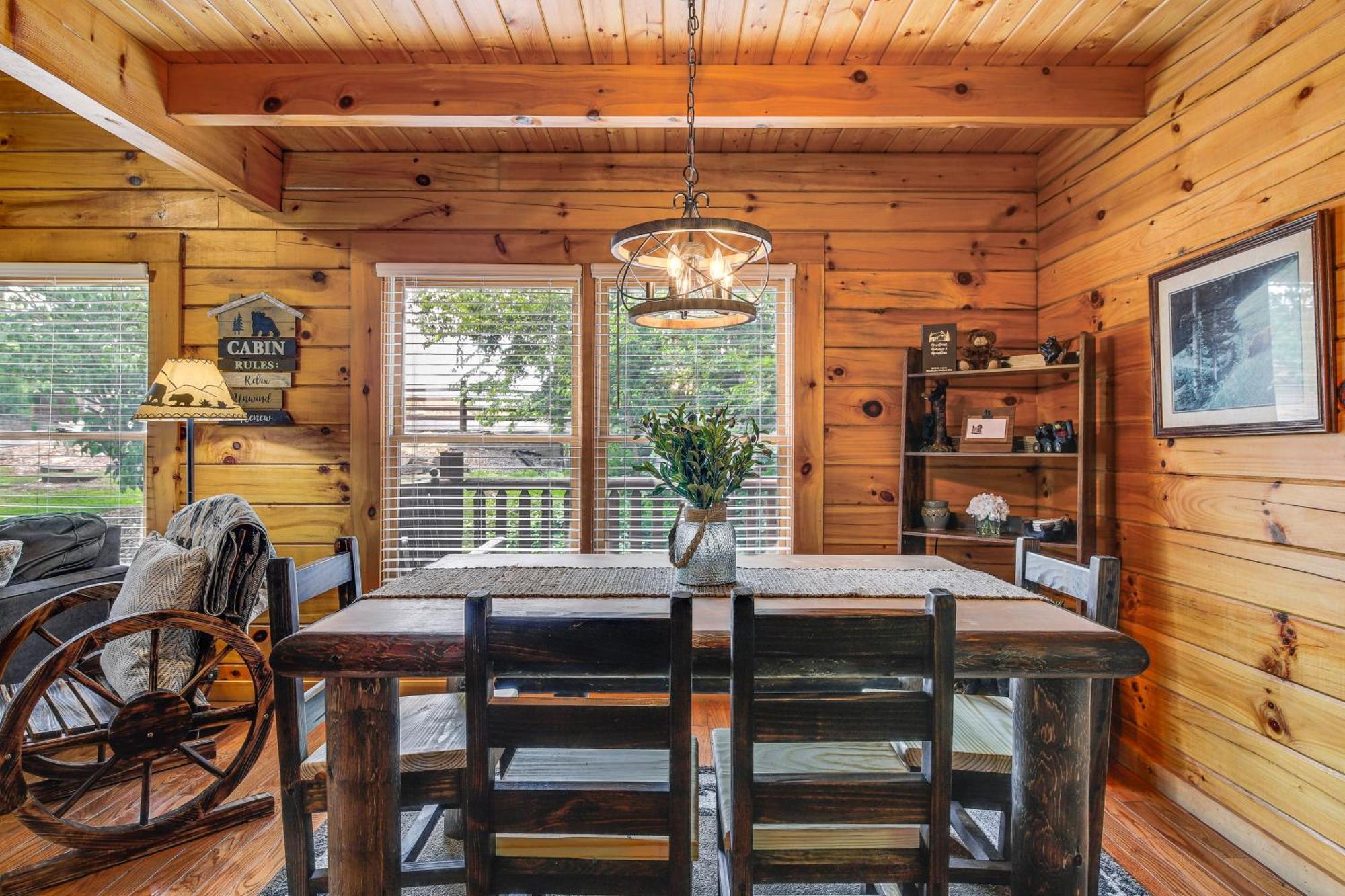 Pigeon Forge Cabin Premier Location And Hot Tub Extérieur photo